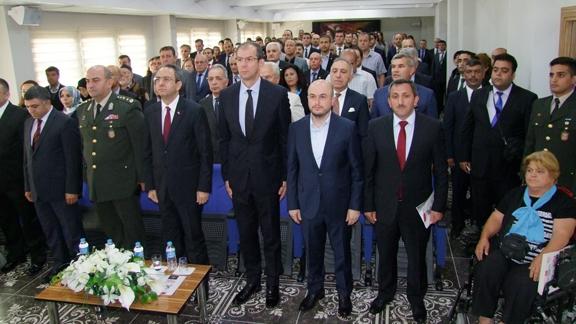 15 Temmuz Demokrasi Zaferi Şehitleri´ ni Anma Töreni ve 15 Temmuz Konferans Salonu Açılışı Yapıldı