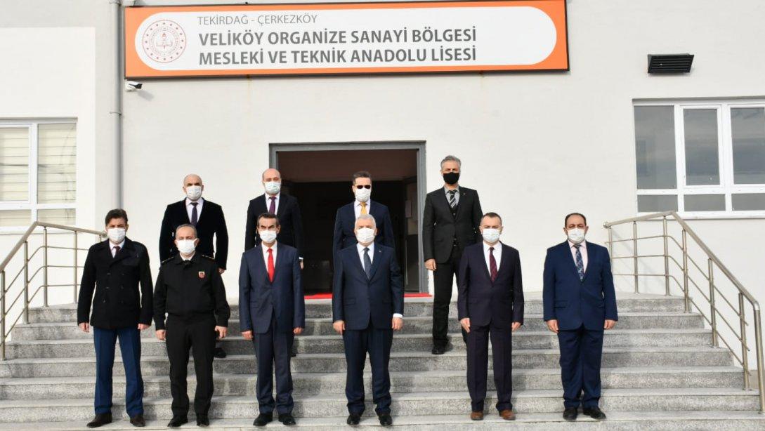Vali Aziz Yıldırım Veliköy O.S.B. Mesleki Teknik Anadolu Lisesi'ni Ziyaret Etti