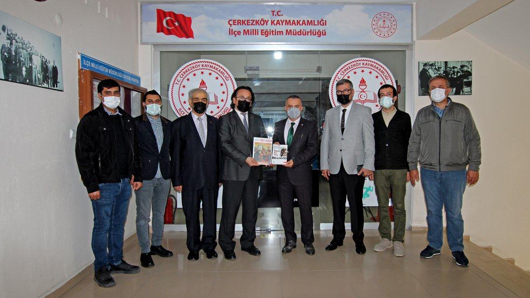 Türk Ocakları Çerkezköy Şubesi Yönetim Kurulu İlçe Millî Eğitim Müdürümüzü Makamında Ziyaret Etti