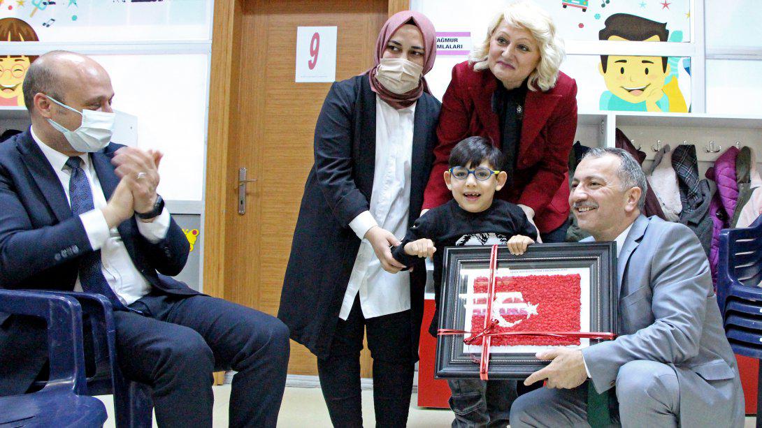 Zehra-Mehmet Gülkaya Anaokulu'nda Dünya Otizm Farkındalık Günü Programı Düzenlendi