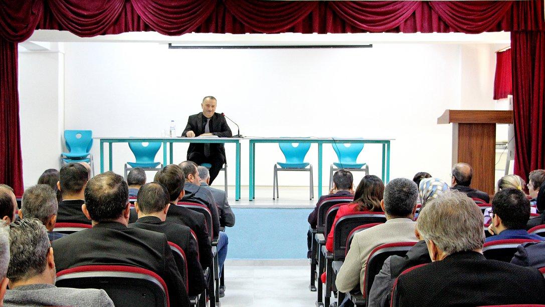 Millî Eğitim Müdürümüz Hüseyin Gümüş Başkanlığında Okul/Kurum Müdürleri Kurul Toplantısı Yapıldı