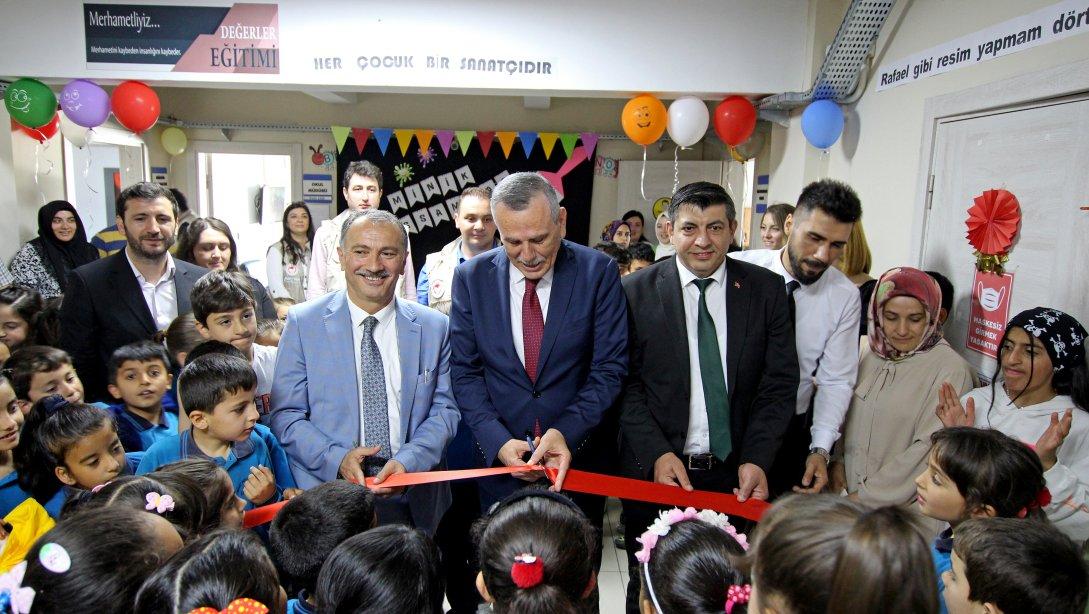 Mehmet Akif Ersoy İlkokulu'nda  Sene Sonu Sergisi Açılışı Yapıldı ve Dünya Süt Günü Kutlandı