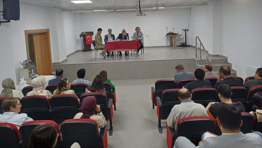 Çerkezköy Milli Eğitim Müdürümüz Sn. İrfan DANIŞMAZ Başkanlığında Okul Müdürleri İle Değerlendirme Toplantısı Yapıldı